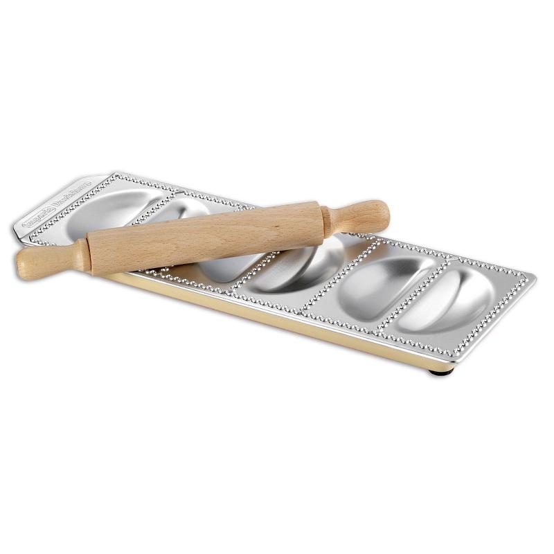 Imperia_raviolilevy_puolikuu_6_reikaa