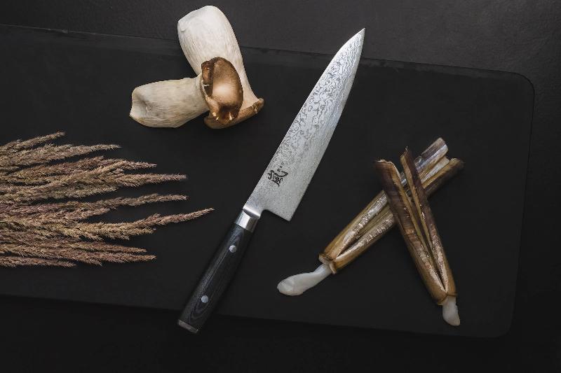 Yaxell_Ran_kokkiveitsi_20cm