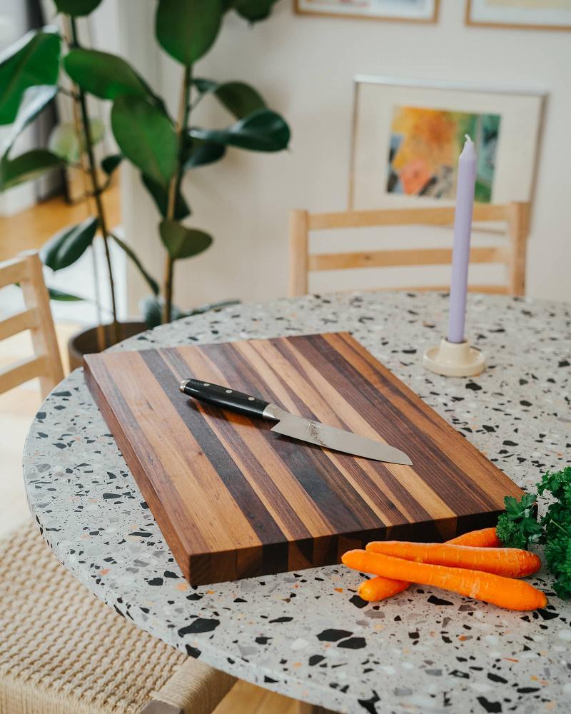 Chez_Marius_puinen_leikkuulauta_35_x_50cm__pahkinapuu